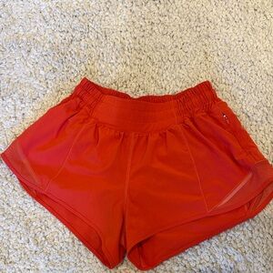 Lululemon Hottie Hots